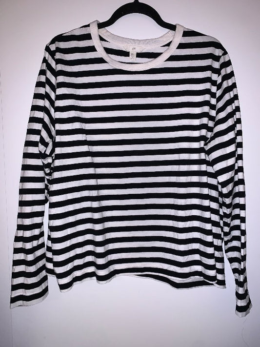 Röndótt langermapeysa