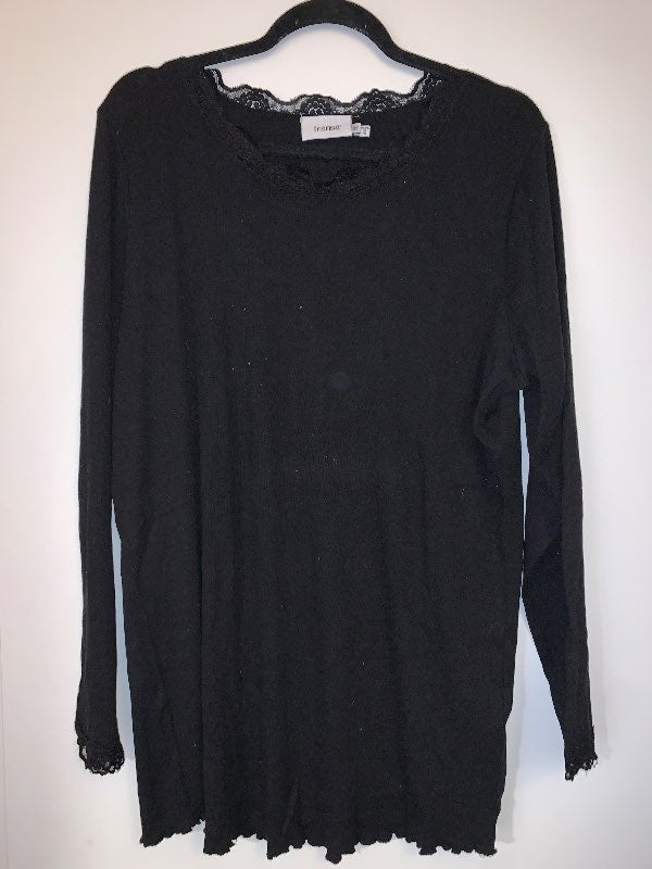 Svört langermapeysa