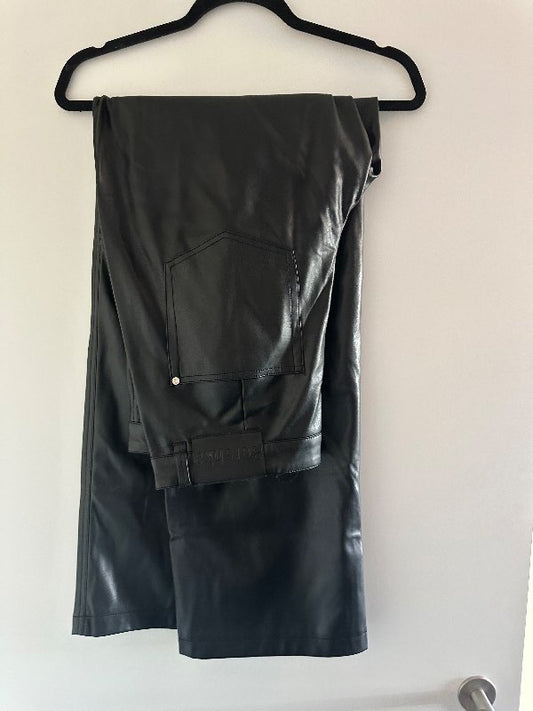 bershka pleður buxur