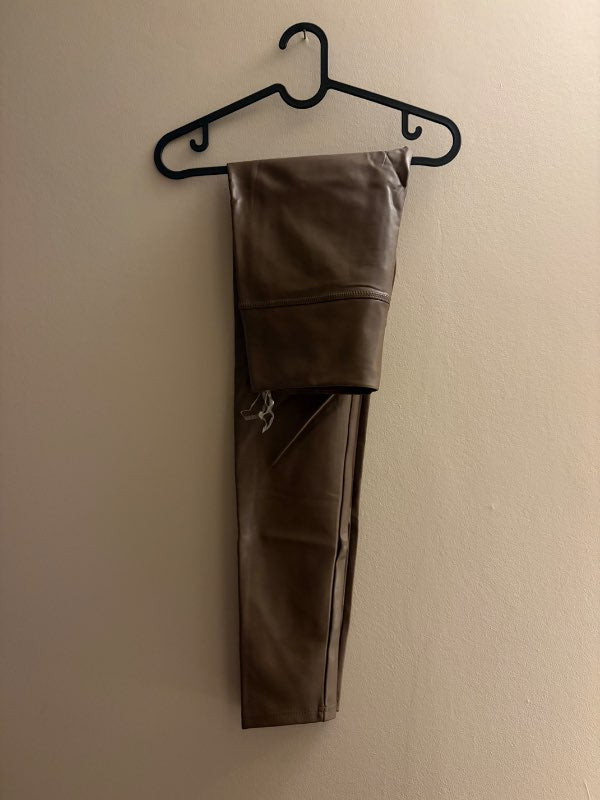 Brúnar leður leggings