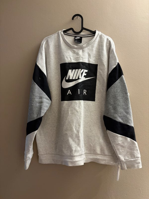 Nike AIR peysa
