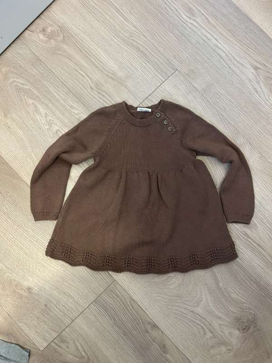 Brúnn prjónakjóll fínn