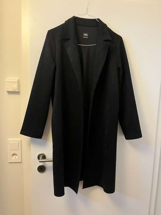 Zara svartur jakki síður