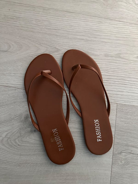 Sandalar