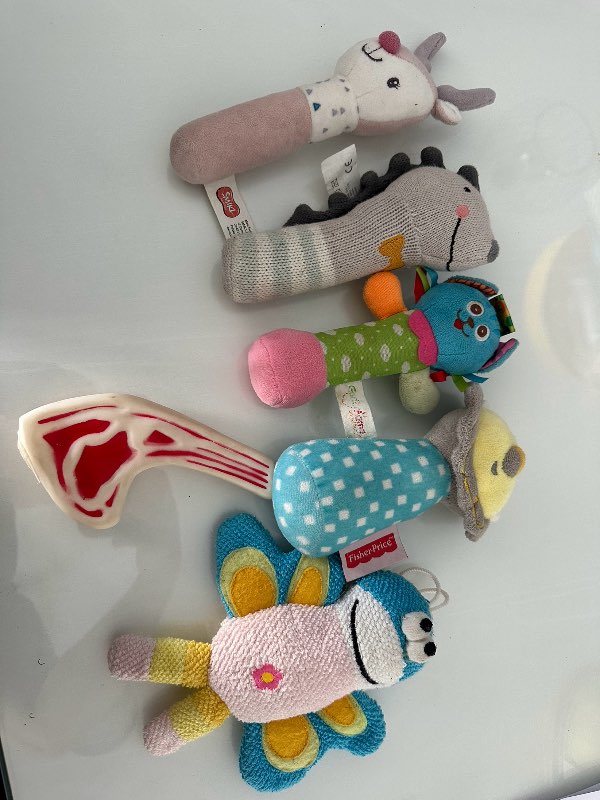 2 leikföng hreindýr+kisa