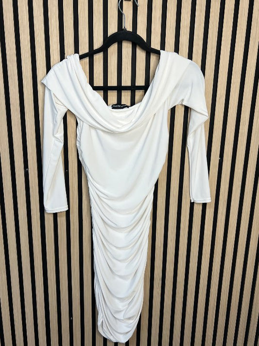 PrettyLittleThing kjóll hv