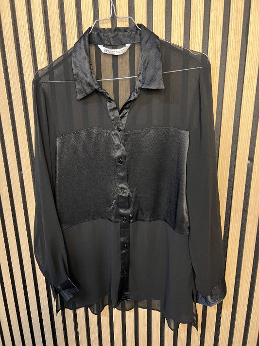 Zara blússa svört
