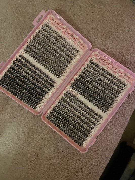 Cluster eyelashes book