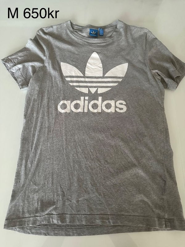 Grár Adidas bolur st.M