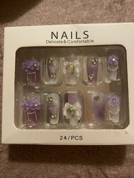 Press on nails margar tegundir