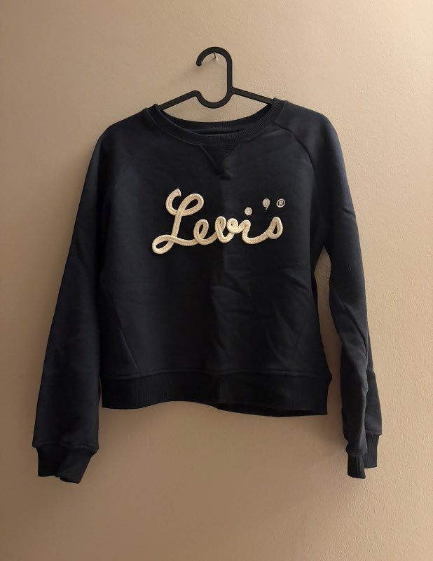 Levis peysa