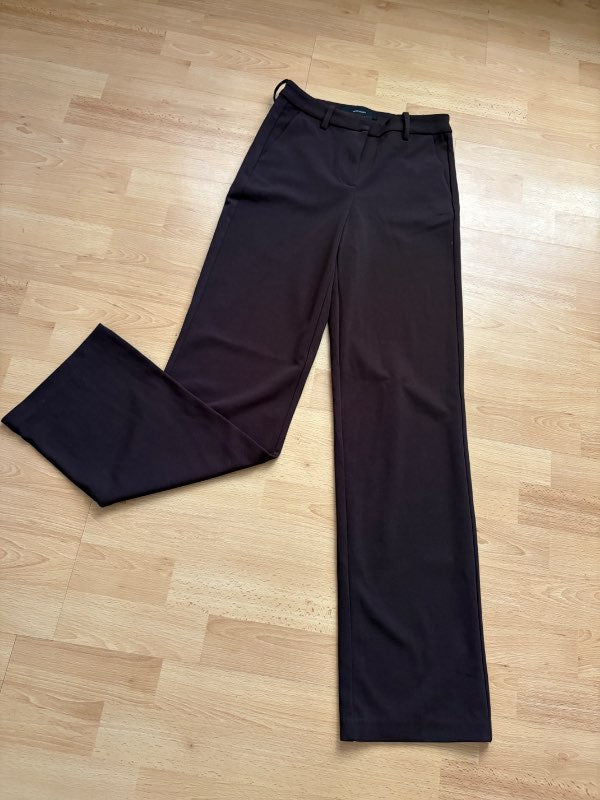 Buxur fínni brúnar
