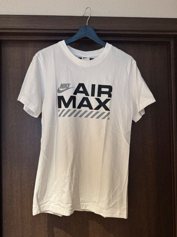 Air Max hvítur stuttermabolur