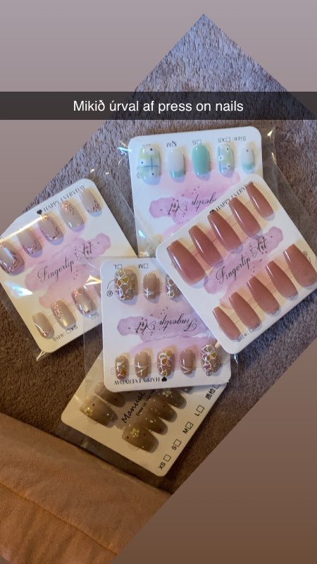 Press on nails margar tegundir