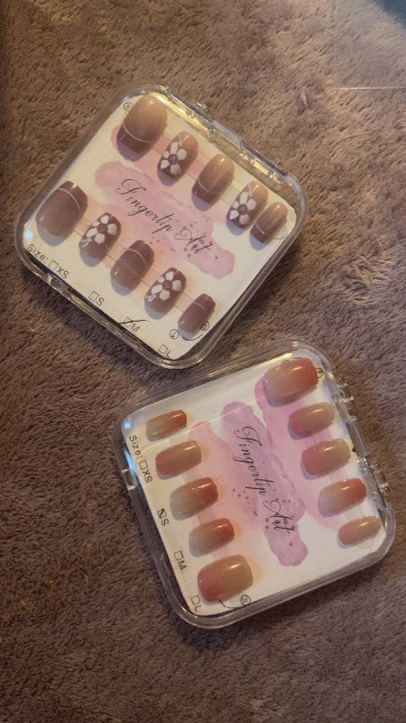 Press on nails margar tegundir