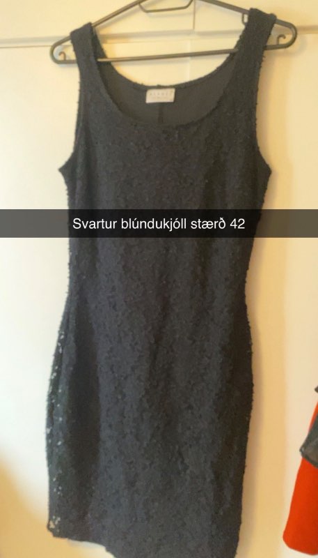 Svartur blúndukjóll
