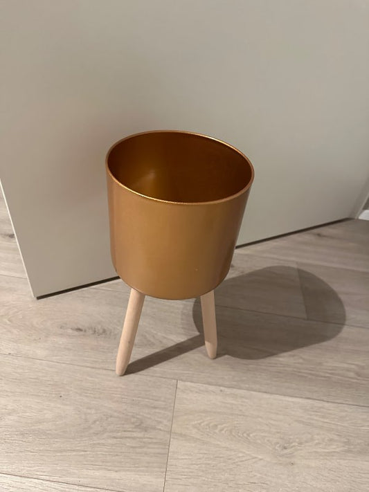 Gylltur blómapottur á fótum st