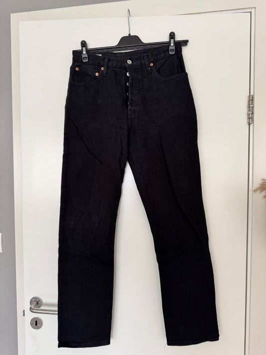 Levi's buxur svartar