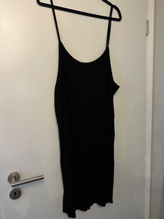 Svartur hlýra kjóll