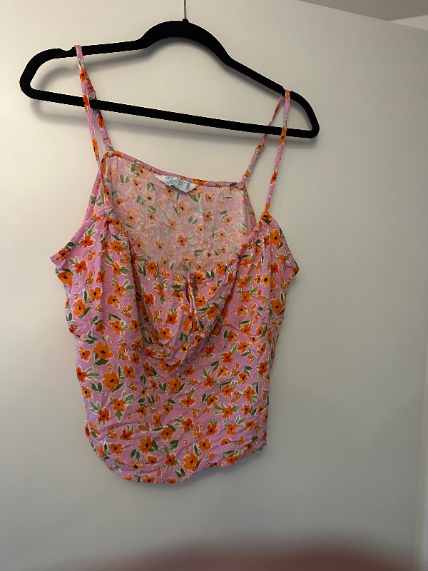 Bleikur hlýrabolur m blómum