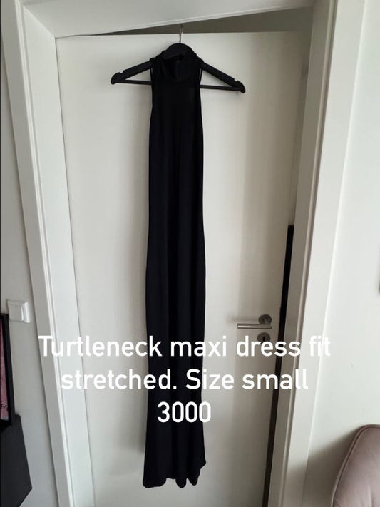 Samfestingur með belti. Bebe
