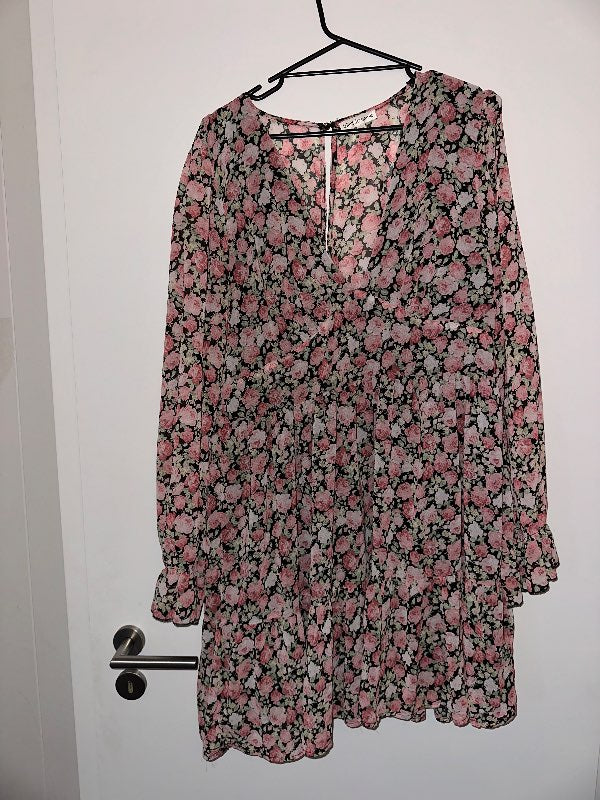 Bleikur blómakjóll