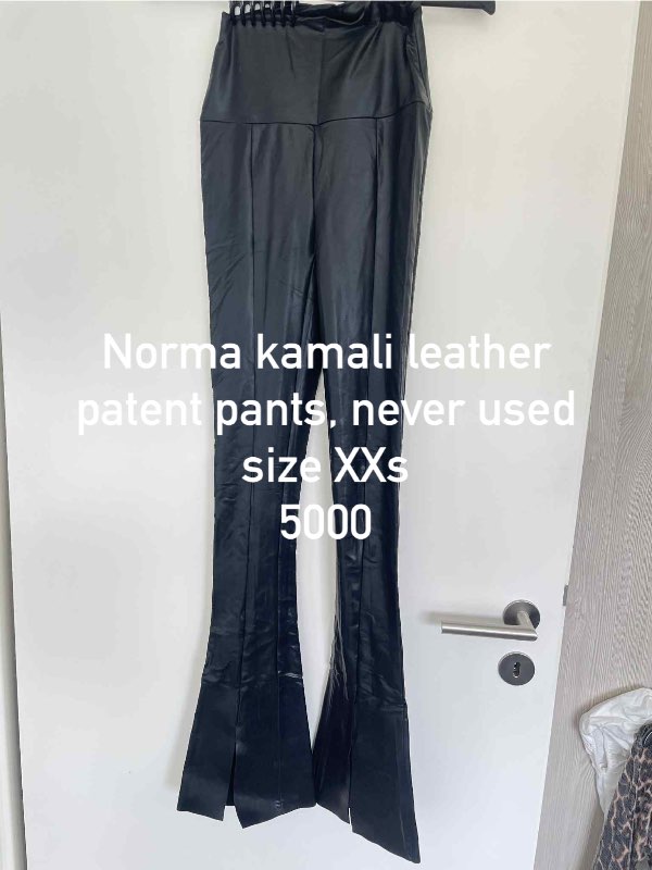 Norma kamali buxur leður
