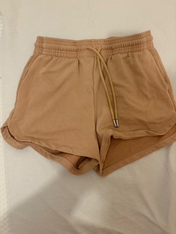 Beige stuttbuxur