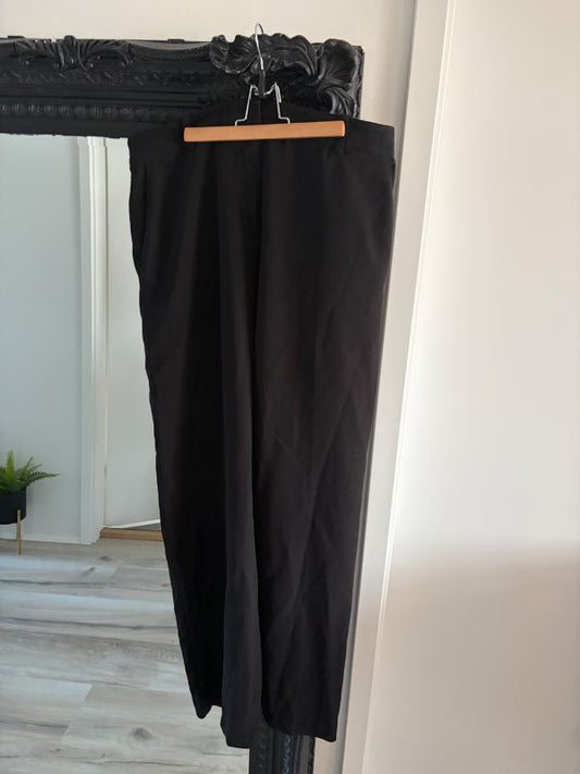 Suit buxur
