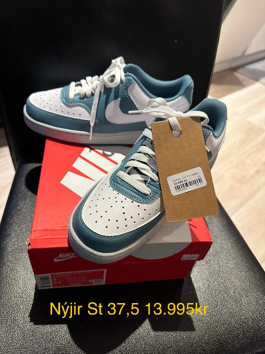 Ný Nike skór 37,5 grænblá&hvítir