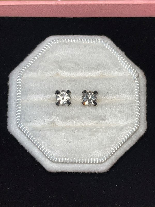 Eyrnalokkar handmade