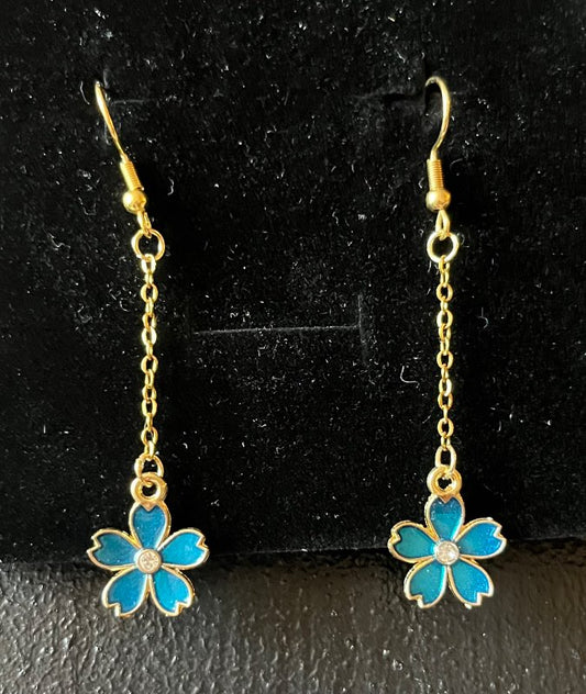 Eyrnalokkar handmade