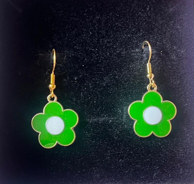 Eyrnalokkar handmade