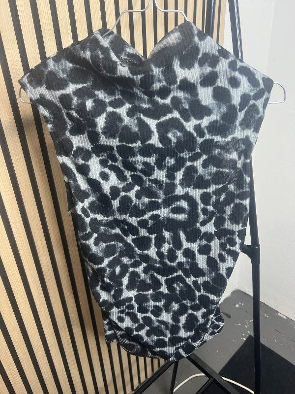 Leopard bolur