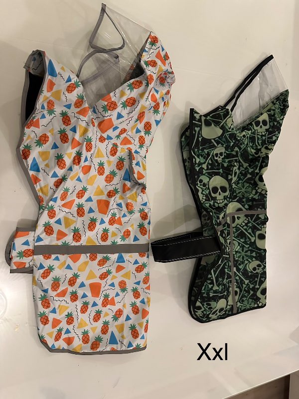 Ljós regnkápa með ávöxtum XXL