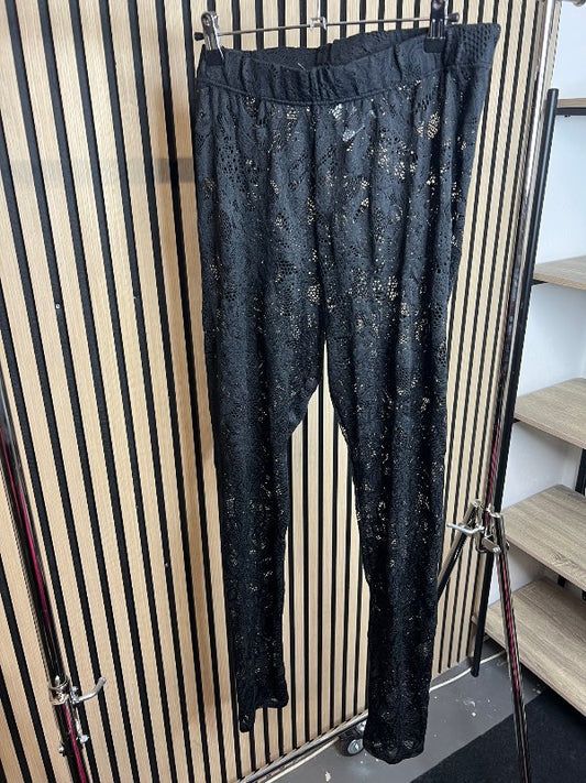 Blúndu buxur