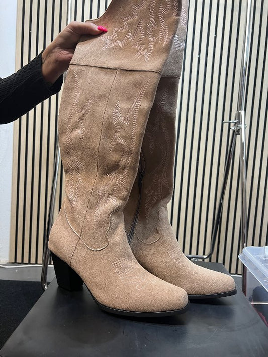 Beige stígvél