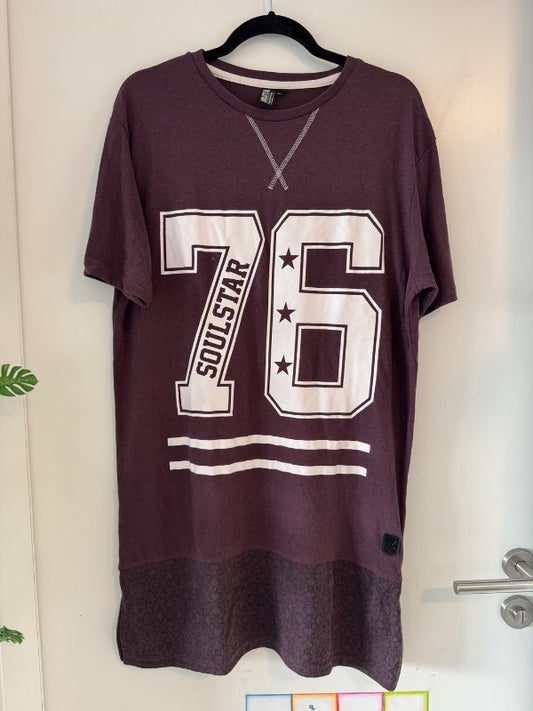 76 vínrauður síður bolur