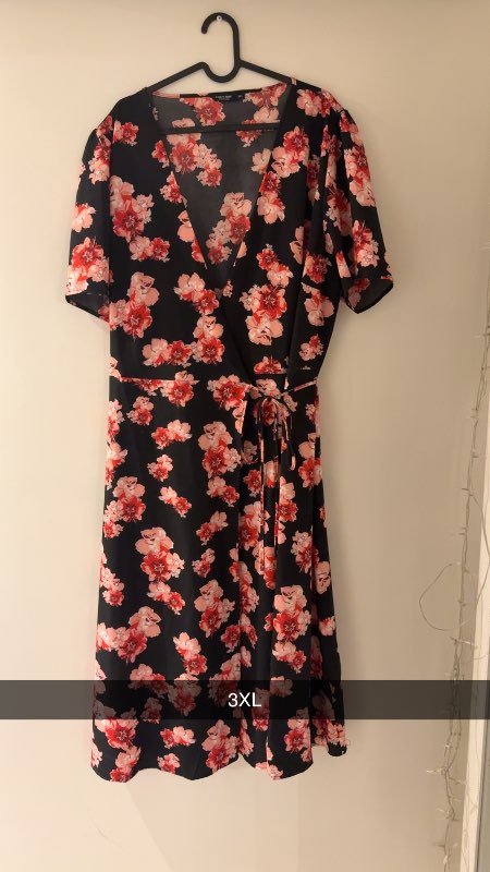 Kjóll bleikar/rauðar rósir