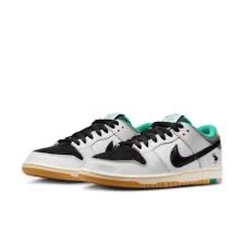 Nike SB Dunk Low CSEF