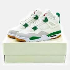 Jordan 4 Retro SB Pine Green