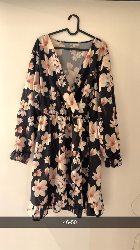 Kjóll - ljós blóm