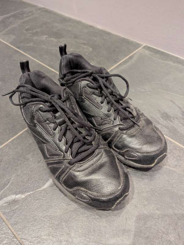Reebok strigaskór svartir