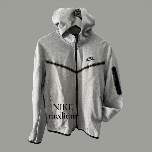 NIKE grá hettupeysa
