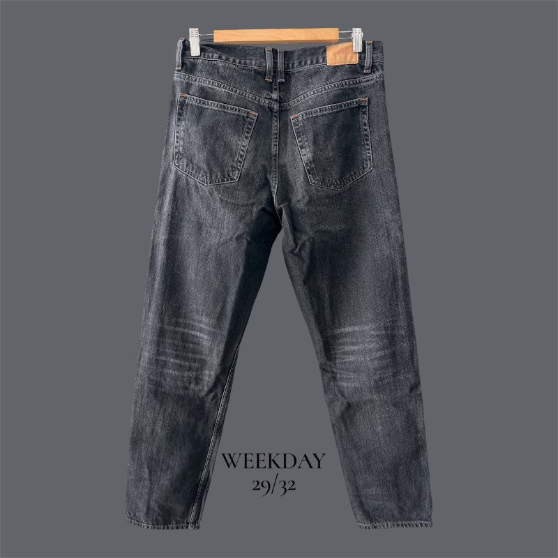 WEEKDAY 29/32