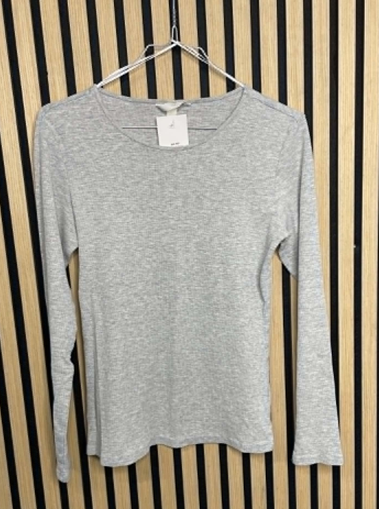 H&M grá peysa