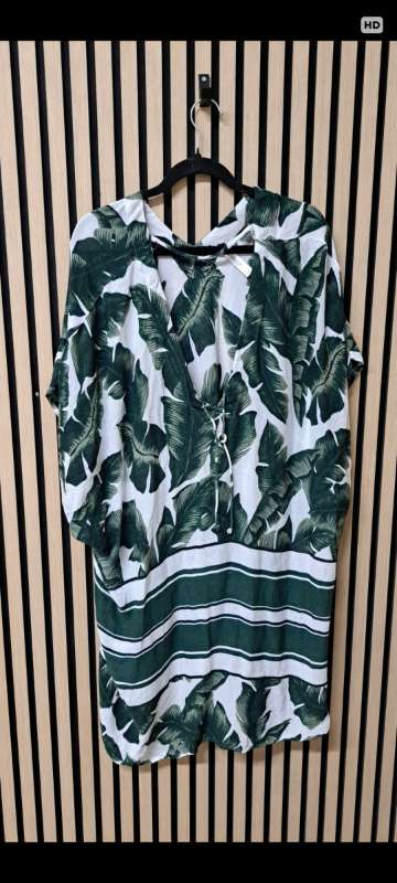 *K kjóll Lindex grænn/hv lauf