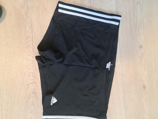 Sundskýla Adidas