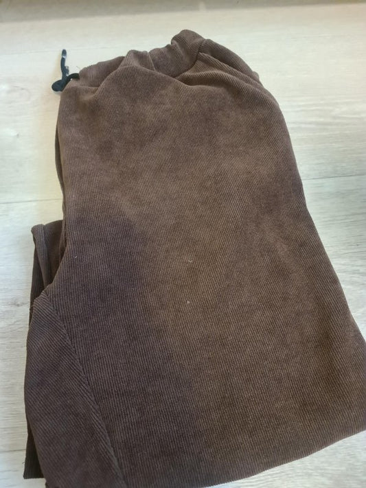 Buxur brúnar