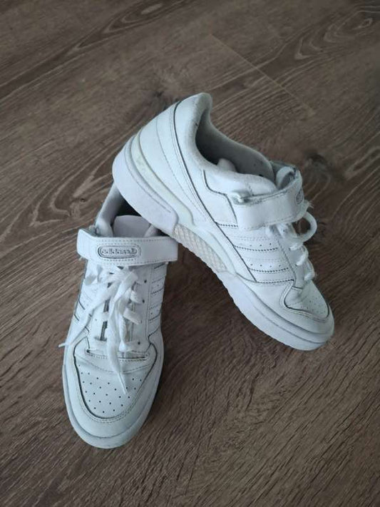 Adidas skór hvítir 40